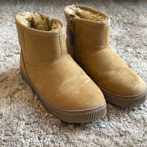 Kid’s Cat&Jack Boots